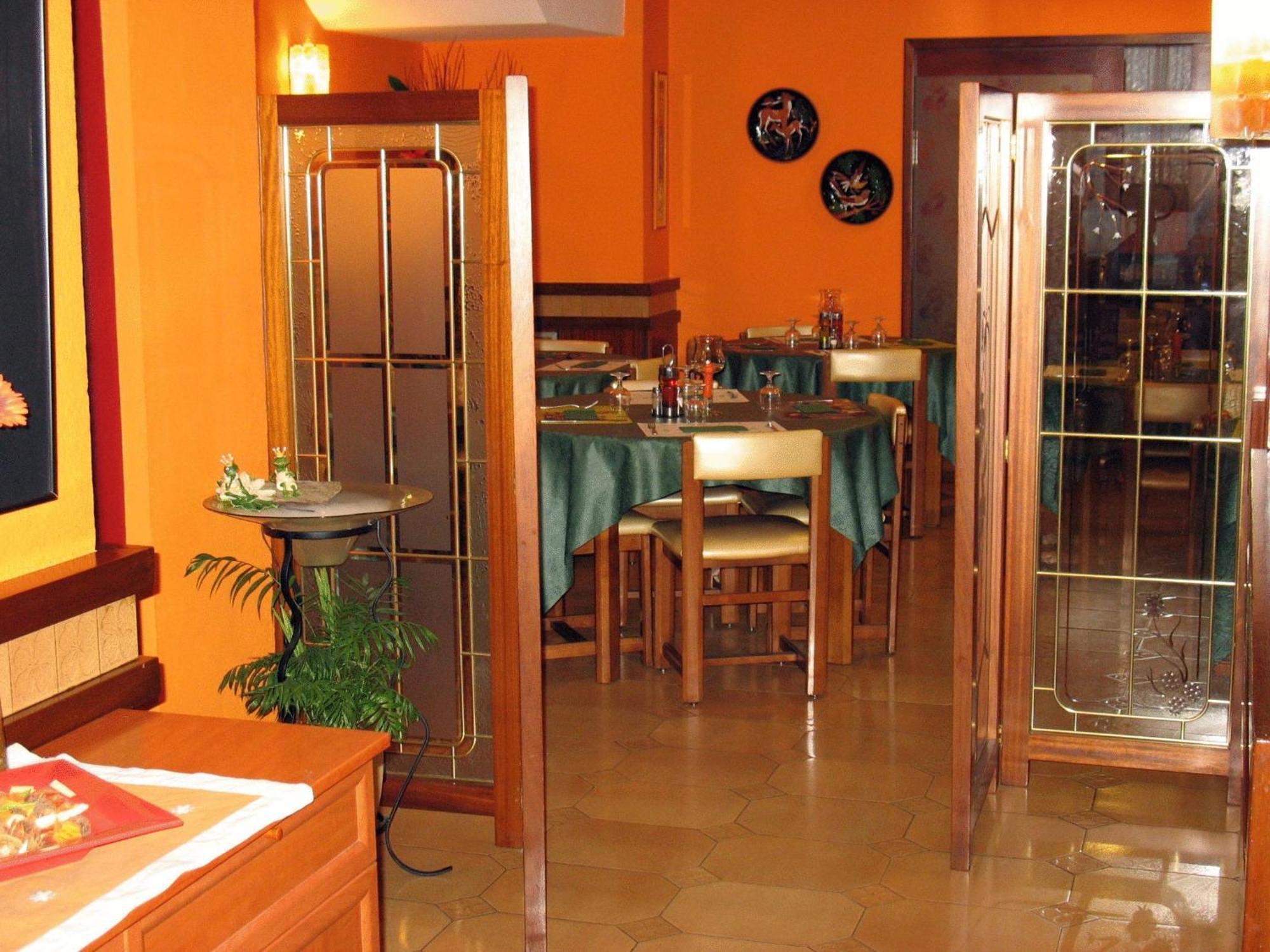 Hostal La Barretina Figueres  Eksteriør bilde